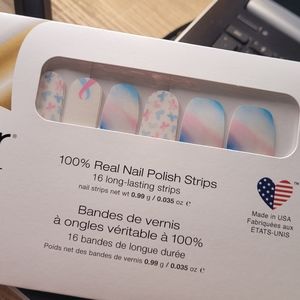 LIMITED Color Street Nail Strips Never Forgotten